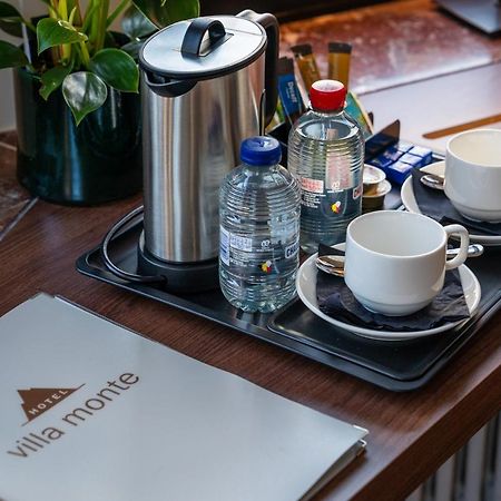 Hotel Villa Monte ハイスト・オプ・デン・ベルグ エクステリア 写真
