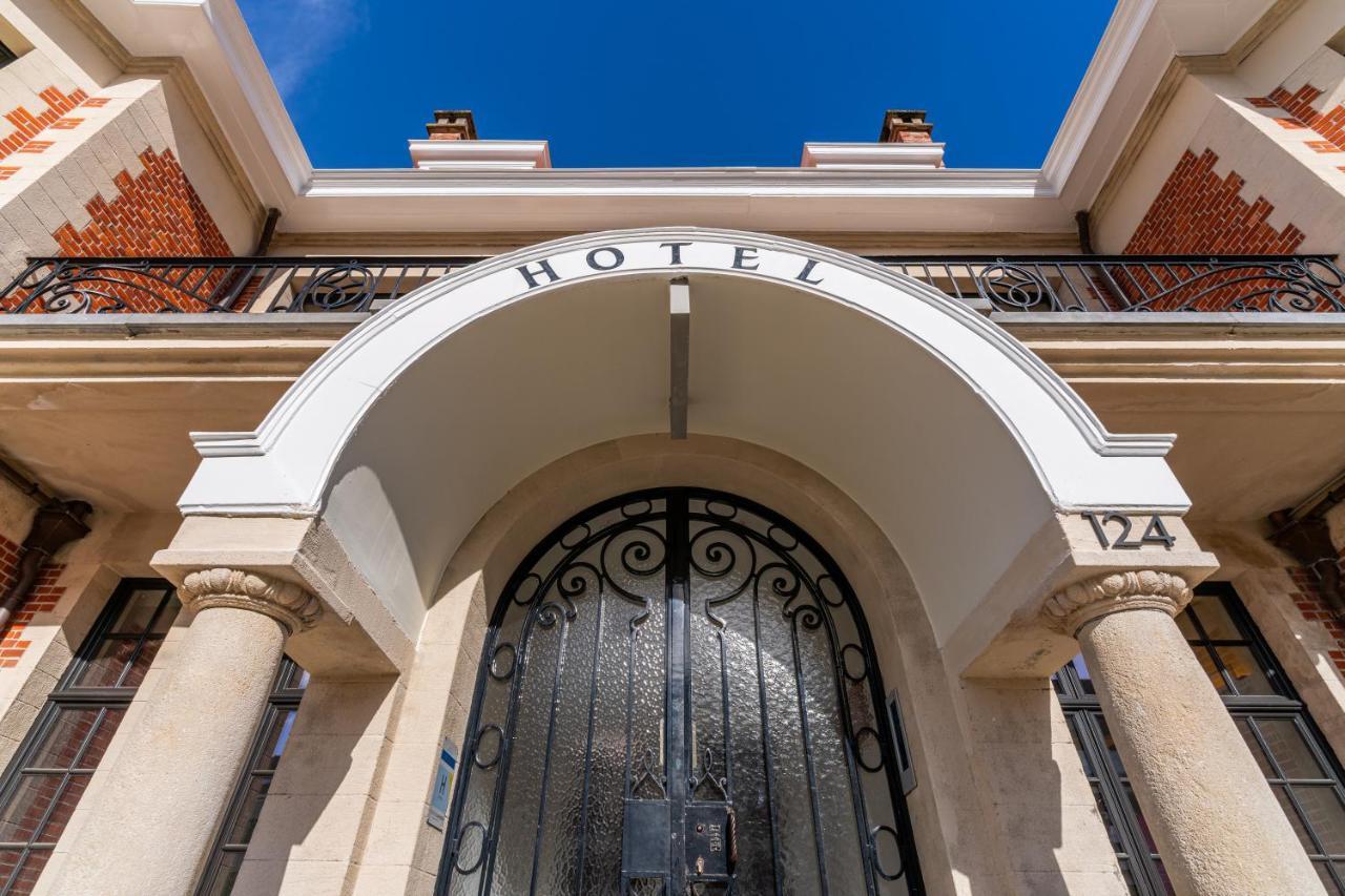 Hotel Villa Monte ハイスト・オプ・デン・ベルグ エクステリア 写真
